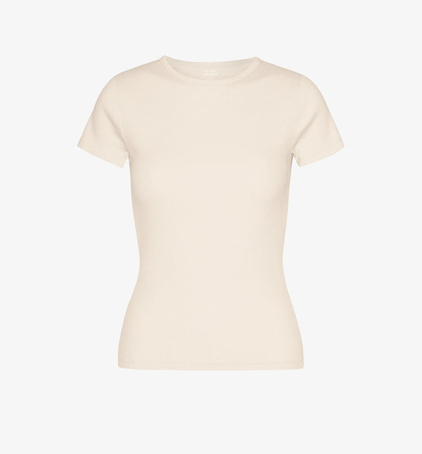 Ribbstickad långärmad t-shirt från Colorful standard i ekologisk bomull. Figurnära, lite tight modell. Förtvättad.
Färg: Ivory
Material: 95 % ekologisk bomull, 5 % elastan.