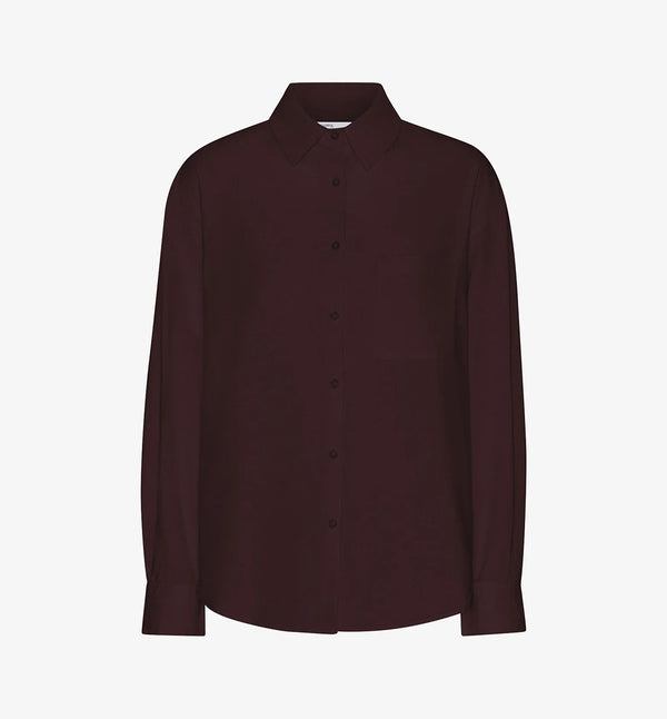 Oversized skjorta från Colorful standard i ekologisk bomull. Förtvättad.
Färg: Mörkröd/ Oxblood red
Material: 100 % ekologisk bomull