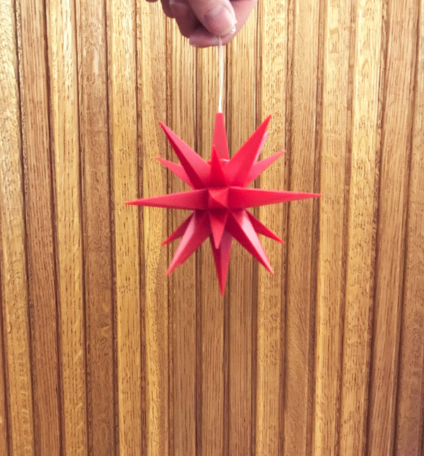 Ministjärna från Herrnhuter sterne. Moldavien star, röd. 13 cm