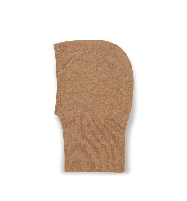 Stickad balaclava i mjuk alpackablandning. Ribbad kant.
Färg: Kamelbrun
Material: 48% baby alpackaull, 20% ull, 30% polyamid, 2% elastan.