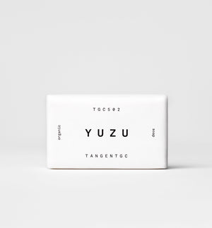 Ekologisk tvålbar från Tangent med yuzu-parfym. Tvålen är gjord av rena naturliga fetter och vegetabiliskt glycerin som håller dina händer mjuka. Ekologiskt och veganskt. 