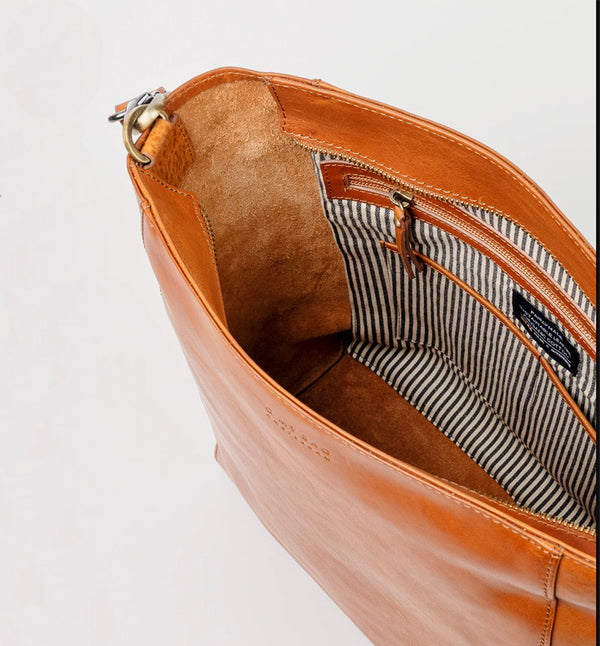 Väska Sofia från märket O My Bag. I vegetabiliskt garvat läder. Cognac