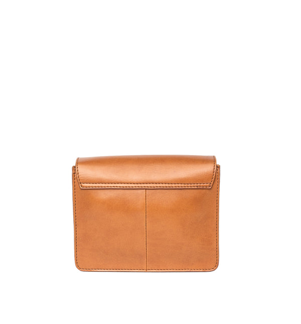 vegansk väska Audrey mini cognac från O my bag. Gjord av äppelläder.