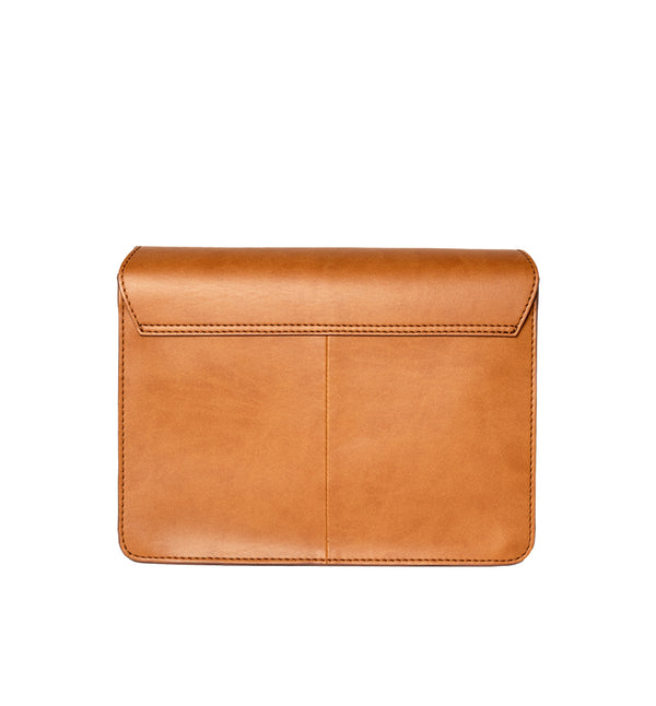 vegansk väska Audrey cognac från O my bag. Gjord av äppelläder.