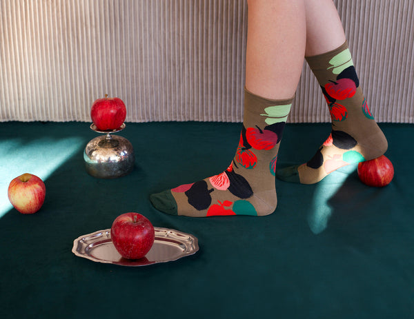 Bonne Maison Taupe Apple socks