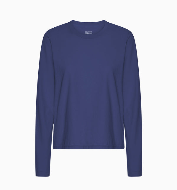 Långärmad t-shirt från Colorful standard i ekologisk bomull. Klassisk och avslappnad passform.

Färg: Marinblå

Material: 100 % ekologisk bomull.

Certifierad med:&nbsp; Miljövänlig färg - Oeko-Tex®, PETA Approved Vegan

Tillverkad i: Portugal