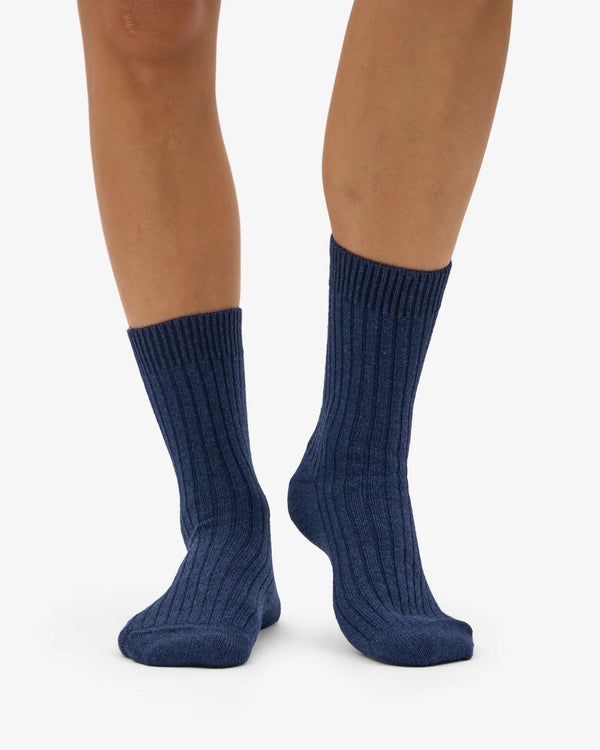 Ullsockor från Colorful Standard. I en kraftig merinoblandning gjord av återvunna fibrer. Förtvättade.&nbsp;

Färg: Marinblå

Material: 58% återvunnen italiensk extra fin merinoull, 27% ekologisk bomull, 14% polyamid,1% elastane.

Miljövänligt färgat garn - Oeko-Tex®
Global Recycled Standard (GRS)

Skötselråd: Ulltvätt

Tillverkade i: Portugal