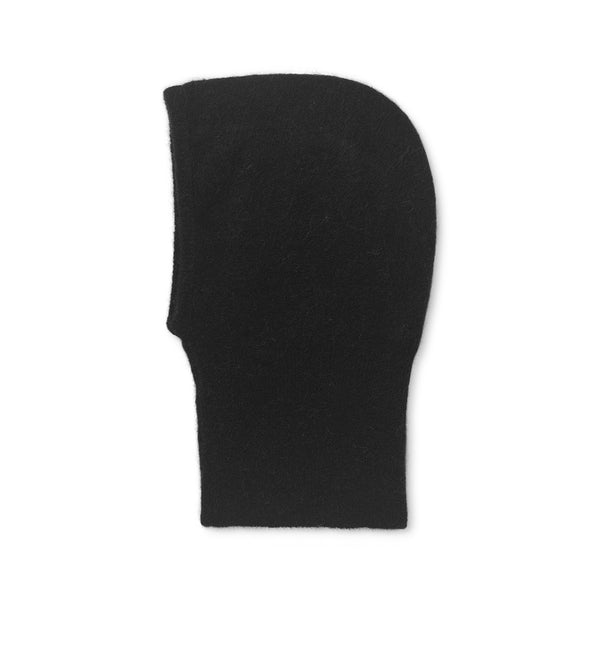 Stickad balaclava i mjuk alpackablandning. Ribbad kant.

Färg: Svart

Material: 48% baby alpackaull, 20% ull, 30% polyamid, 2% elastan.