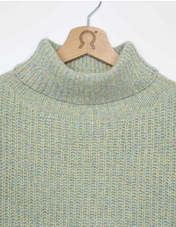 Rifò Gastone Neck Warmer Recycled Cashmere  Green Celadon