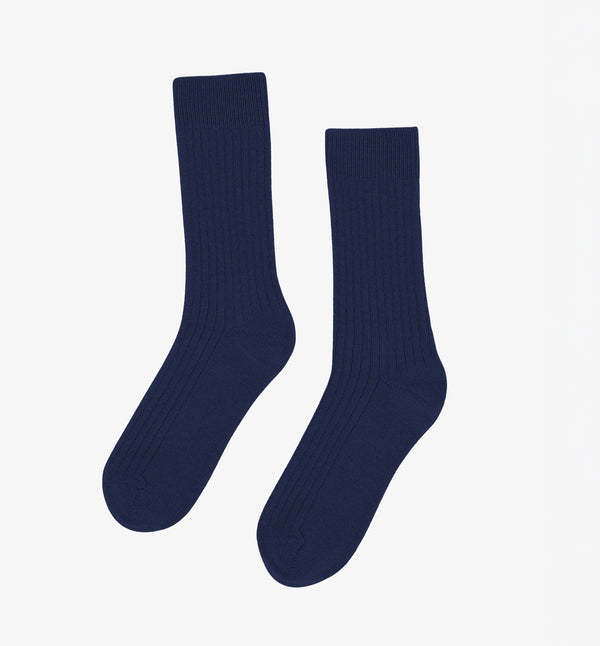 Ullsockor från Colorful Standard. I en kraftig merinoblandning gjord av återvunna fibrer. Förtvättade.&nbsp;

Färg: Marinblå

Material: 58% återvunnen italiensk extra fin merinoull, 27% ekologisk bomull, 14% polyamid,1% elastane.

Miljövänligt färgat garn - Oeko-Tex®
Global Recycled Standard (GRS)

Skötselråd: Ulltvätt

Tillverkade i: Portugal