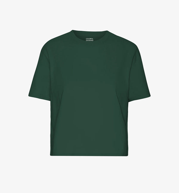 Ekologisk t-shirt i boxig och lite kortare modell från Colorful standard. Förtvättad.

Färg: Smaragdgrön / Emerald green

Material: 100 % ekologisk bomull

Certifierad med:&nbsp; Miljövänlig färg - Oeko-Tex®, PETA Approved Vegan

Tillverkad i: Portugal

Skötselråd:&nbsp;Fintvätt max 40 grader