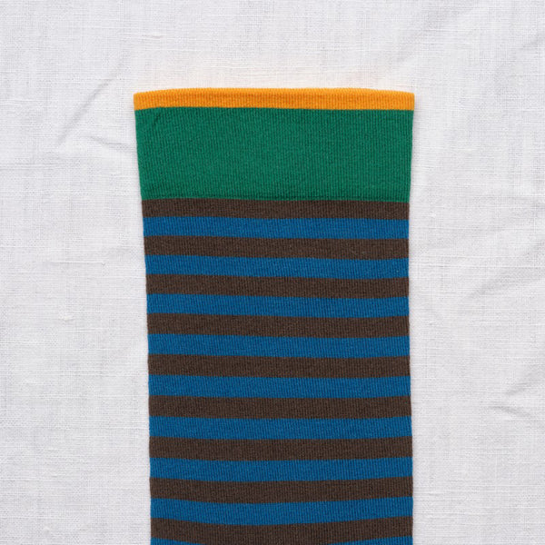 Strumpor från franska Bonne Maison. De är tillverkade av finaste egyptiska bomull och en dubbeltrådig elastan.&nbsp;

Färg: Smaragd, grön, orange.

Material: 90% bomull, 8% polyamid, 2% elastan

Skötselråd: 30/40 grader

Tillverkad i: Portugal