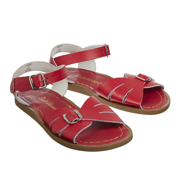 Salt water sandals classic red, röda sandaler med spänne